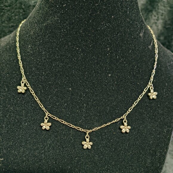 Express 16" Silvertone Flower Necklace (323) - Picture 1 of 4